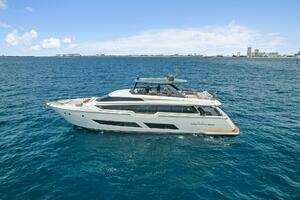 2021 Ferretti Yachts 850 thumbnail 2