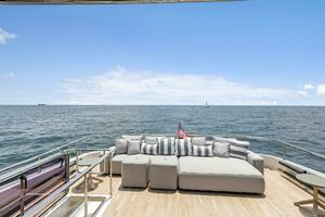 2021 Ferretti Yachts 850 thumbnail 28