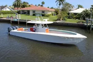 Mr Blue Sky 2010 Bahama Center Console Yacht For Sale in Hobe Sound FL