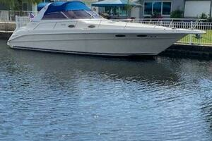 1997 Sea Ray 330 Sundancer thumbnail 1