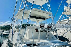 1997 Viking 43 Convertible thumbnail 7