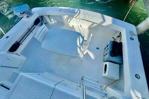 1997 Viking 43 Convertible thumbnail 9