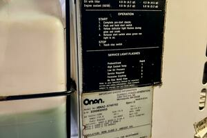 1997 Viking 43 Convertible thumbnail 54