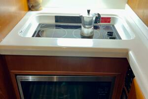 1997 Viking 43 Convertible thumbnail 36