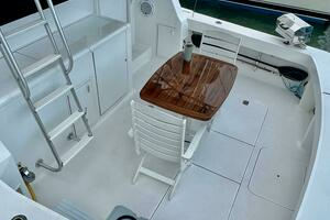 1997 Viking 43 Convertible thumbnail 28