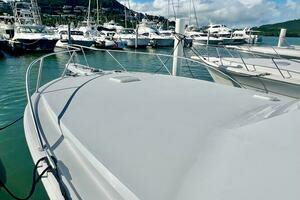 1997 Viking 43 Convertible thumbnail 6