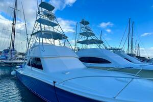 1997 Viking 43 Convertible thumbnail 21