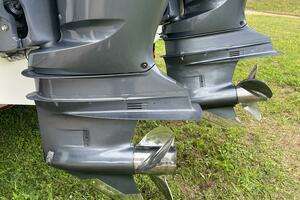 2015 Robalo R305 Walkaround thumbnail 17