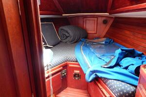 36ft Islander Yacht For Sale