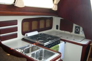 36ft Islander Yacht For Sale