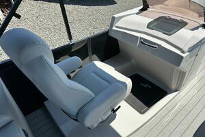 Photo 3726409 for 2023 Starcraft SLS 3 DC  