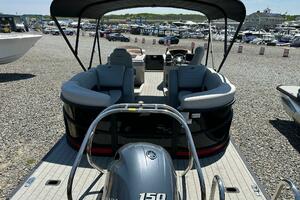 Photo 3726406 for 2023 Starcraft SLS 3 DC  