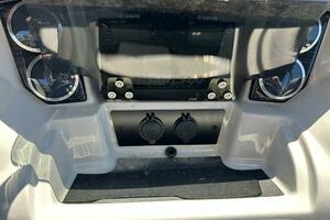 Photo 3726422 for 2023 Starcraft SLS 3 DC  