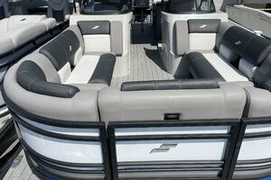 Photo 3729883 for 2023 Starcraft MX 25 R DC  