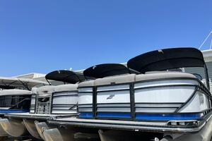 Photo 3729880 for 2023 Starcraft MX 25 R DC  