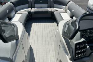 Photo 3729889 for 2023 Starcraft MX 25 R DC  