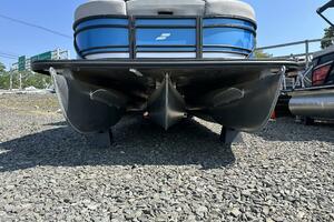 Photo 3730085 for 2023 Starcraft SLS 5  