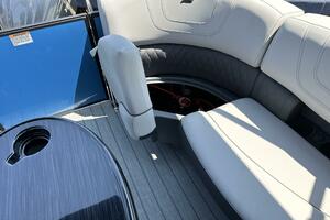 Photo 3730095 for 2023 Starcraft SLS 5  