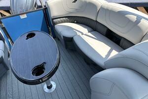 Photo 3730094 for 2023 Starcraft SLS 5  