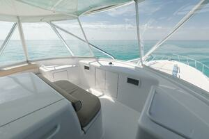 2016 Hatteras GT60 thumbnail 52