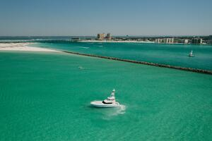 2016 Hatteras GT60 thumbnail 74