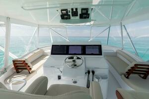 2016 Hatteras GT60 thumbnail 47