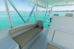 2016 Hatteras GT60 thumbnail 53