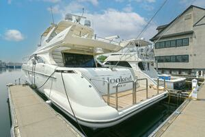  2003 Azimut 62 Yacht For Sale in Freeport NY