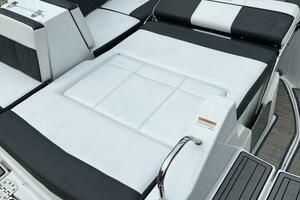 Photo 3745080 for 2021 Monterey M-65  