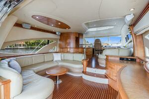 2009 Azimut 62E thumbnail 21