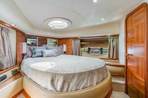2009 Azimut 62E thumbnail 37