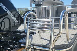 Photo 3749953 for 2023 Starcraft CX 25 DL BAR  