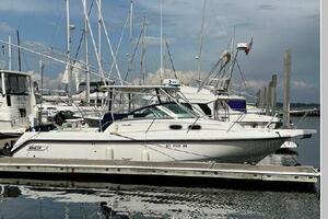 28ft Boston Whaler Yacht For Sale