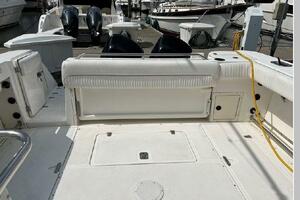 28ft Boston Whaler Yacht For Sale