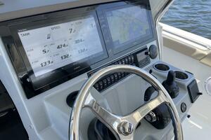 Photo 3775588 for 2021 Pursuit S 378  