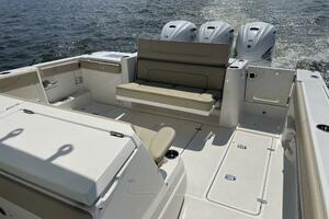 Photo 3775598 for 2021 Pursuit S 378  