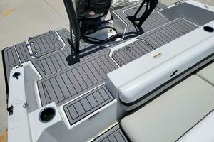 Photo 3751161 for 2023 Starcraft SVX 211 OB  