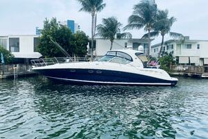 2005 Sea Ray 420 Sundancer thumbnail 2