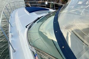 2005 Sea Ray 420 Sundancer thumbnail 27