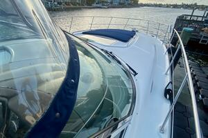 2005 Sea Ray 420 Sundancer thumbnail 28