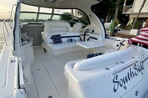 2005 Sea Ray 420 Sundancer thumbnail 5