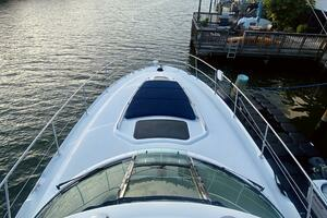 2005 Sea Ray 420 Sundancer thumbnail 30
