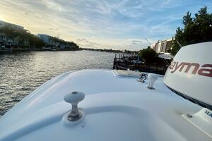 2005 Sea Ray 420 Sundancer thumbnail 33