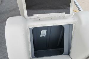 Photo 3753476 for 2023 Starcraft LX 22 R  