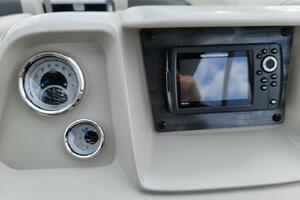 Photo 3753482 for 2023 Starcraft LX 22 R  