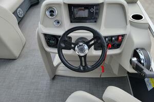 Photo 3753469 for 2023 Starcraft LX 22 R  