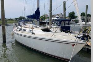 Sanweka 36ft Catalina Yacht For Sale
