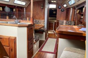 Sanweka 36ft Catalina Yacht For Sale