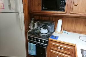 DUCHESS 42ft Chris Craft Yacht For Sale