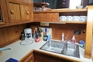 DUCHESS 42ft Chris Craft Yacht For Sale